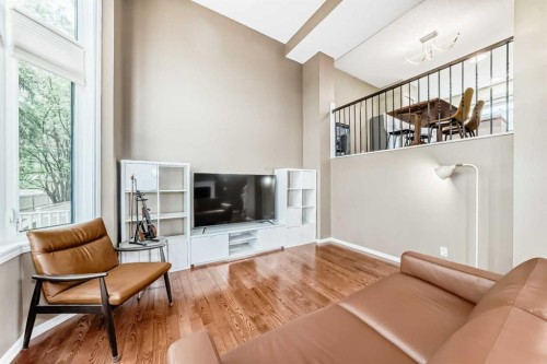 4 Glenbrook Villas Sw, Calgary, AB 