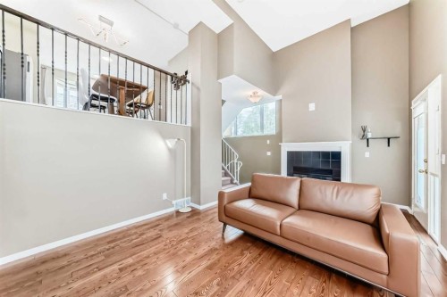 4 Glenbrook Villas Sw, Calgary, AB 