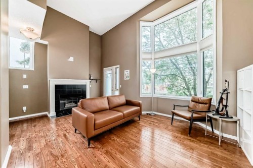 4 Glenbrook Villas Sw, Calgary, AB 
