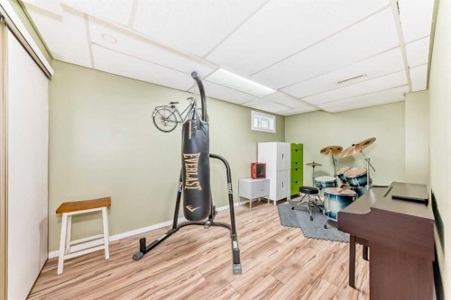 4 Glenbrook Villas Sw, Calgary, AB 