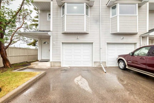 4 Glenbrook Villas Sw, Calgary, AB 