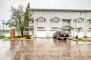 4 Glenbrook Villas Sw, Calgary, AB 
