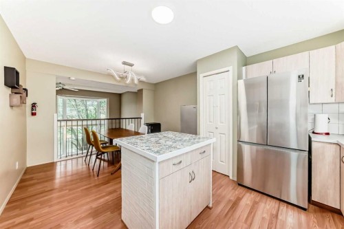 4 Glenbrook Villas Sw, Calgary, AB 
