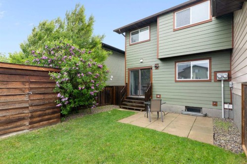 25 Bermuda Place, Calgary, AB - Outdoor With Exterior