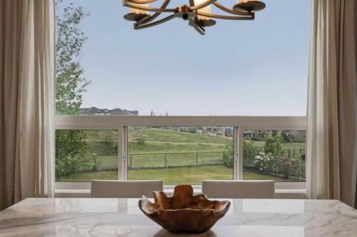 64 Panton Heights Nw, Calgary, AB - Indoor Photo Showing Dining Room