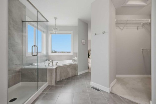 64 Panton Heights Nw, Calgary, AB - Indoor Photo Showing Bathroom