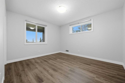 64 Panton Heights Nw, Calgary, AB - Indoor Photo Showing Other Room