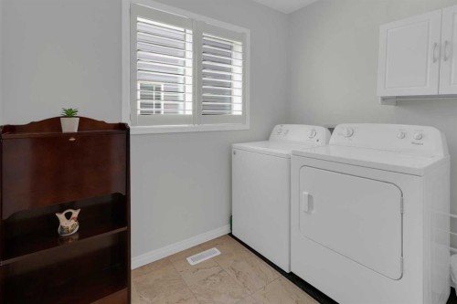 381 Silver Springs Way Nw, Airdrie, AB 