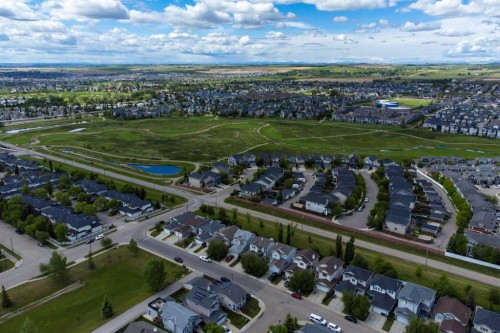 381 Silver Springs Way Nw, Airdrie, AB 