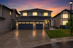 109 Kinniburgh Cove Chestermere, AB T1X 0Y6