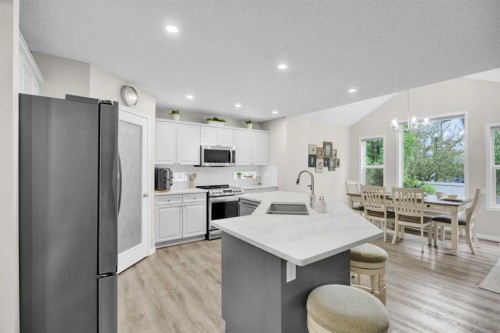 907 Cimarron Park Close South, Okotoks, AB 
