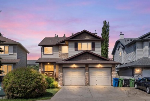 2693 Coopers Circle SW Airdrie, AB T4B 3B8