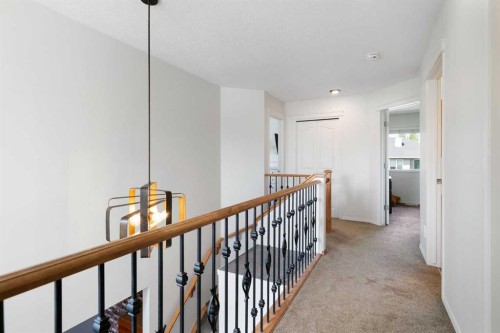2693 Coopers Circle Sw, Airdrie, AB 