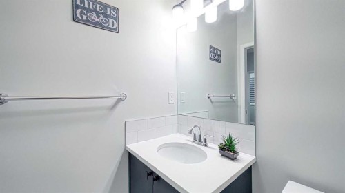 67 Setonstone Row Se, Calgary, AB - Indoor Photo Showing Bathroom
