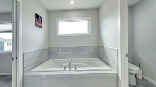 67 Setonstone Row Se, Calgary, AB - Indoor Photo Showing Bathroom