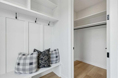 3-440 32 Avenue Nw, Calgary, AB - Indoor