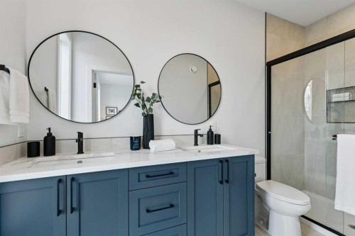 3-440 32 Avenue Nw, Calgary, AB - Indoor Photo Showing Bathroom