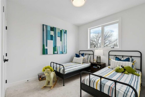 3-440 32 Avenue Nw, Calgary, AB - Indoor Photo Showing Bedroom