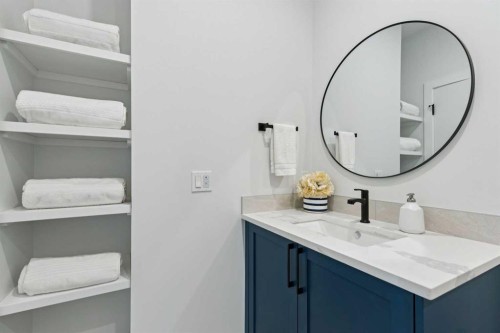 3-440 32 Avenue Nw, Calgary, AB - Indoor Photo Showing Bathroom