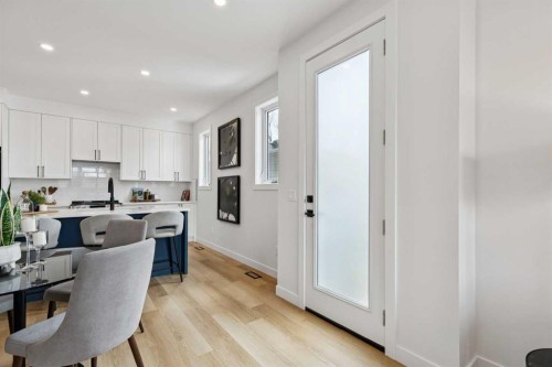 3-440 32 Avenue Nw, Calgary, AB - Indoor