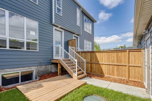 3-440 32 Avenue Nw, Calgary, AB - Outdoor With Exterior