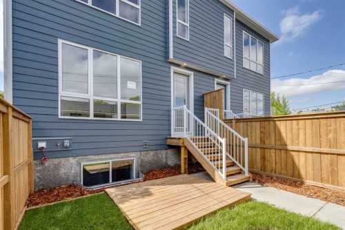 3-440 32 Avenue Nw, Calgary, AB - Outdoor With Exterior