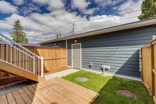 3-440 32 Avenue Nw, Calgary, AB - Outdoor With Deck Patio Veranda With Exterior