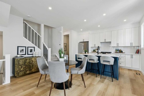 3-440 32 Avenue Nw, Calgary, AB - Indoor