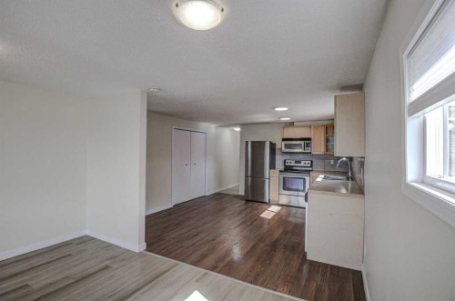 485-3223 83 Street Nw, Calgary, AB 
