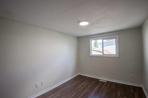 485-3223 83 Street Nw, Calgary, AB 