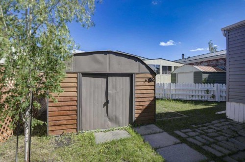 485-3223 83 Street Nw, Calgary, AB 