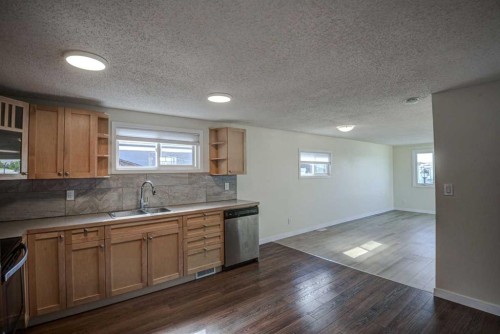485-3223 83 Street Nw, Calgary, AB 
