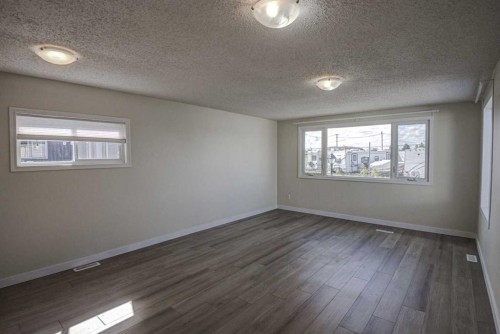 485-3223 83 Street Nw, Calgary, AB 