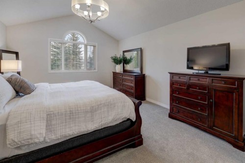 174 Mt Robson Close Se, Calgary, AB 