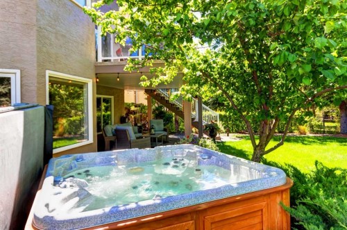 174 Mt Robson Close Se, Calgary, AB 