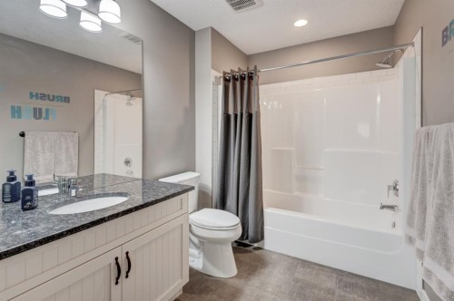 300 Aspenmere Way, Chestermere, AB 