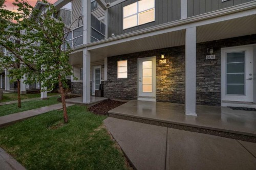 608 Redstone View Ne, Calgary, AB 