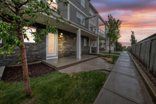 608 Redstone View Ne, Calgary, AB 