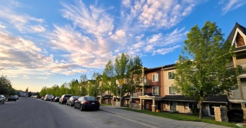 1104-70 Panamount Drive NW Calgary, AB T3K 6K3