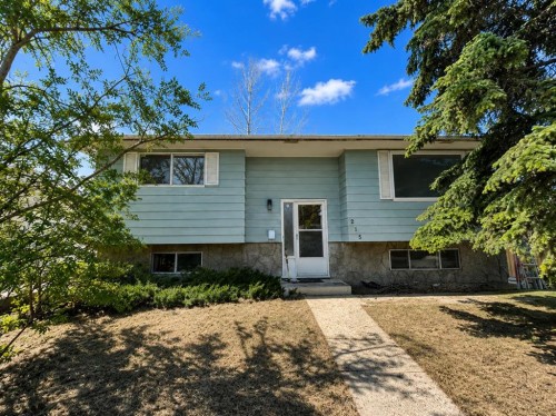 215 Penbrooke Way Se, Calgary, AB 
