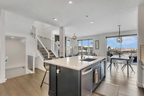 325 Crestmont Drive Sw, Calgary, AB 