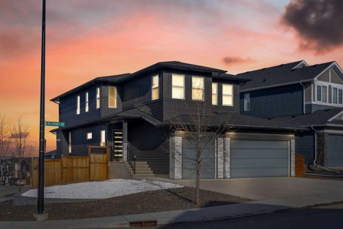 325 Crestmont Drive Sw, Calgary, AB 