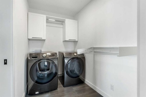 325 Crestmont Drive Sw, Calgary, AB 