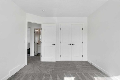 325 Crestmont Drive Sw, Calgary, AB 