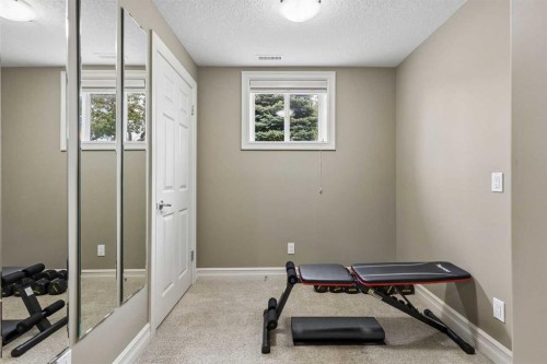 2404 29 Avenue Sw, Calgary, AB 