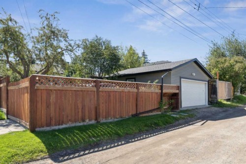 2404 29 Avenue Sw, Calgary, AB 