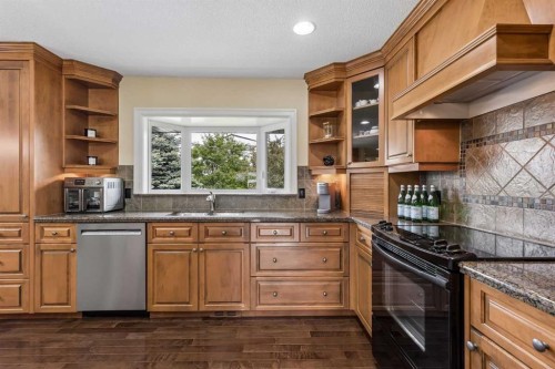 2404 29 Avenue Sw, Calgary, AB 
