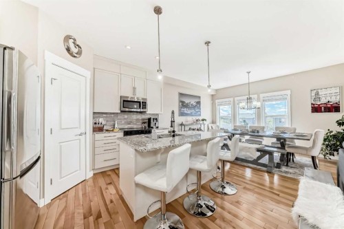 320 Rainbow Falls Green, Chestermere, AB 