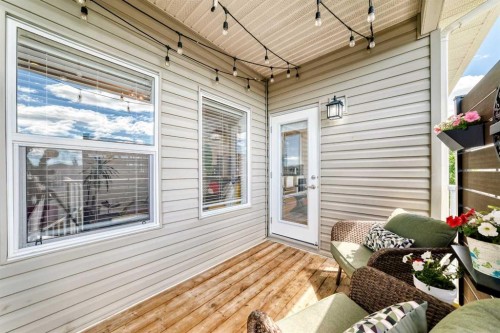 320 Rainbow Falls Green, Chestermere, AB 