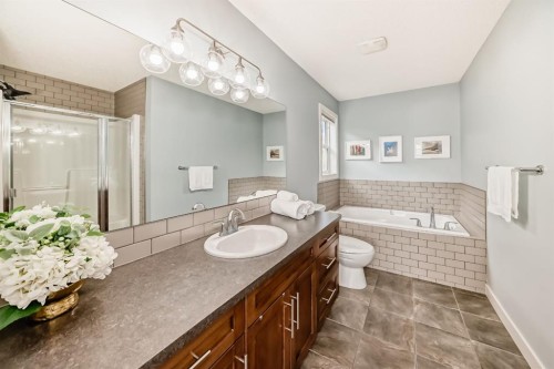 5 River Heights Green, Cochrane, AB 